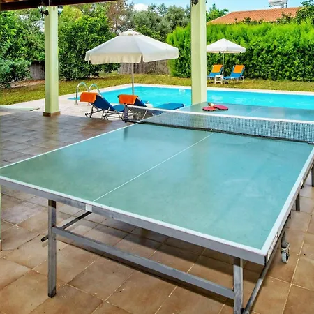 Villa Iriss By